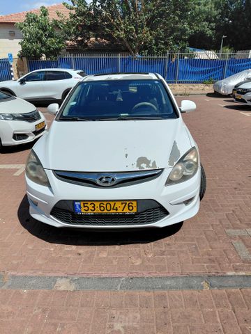 יונדאי i30