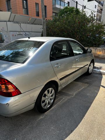 טויוטה קורולה
