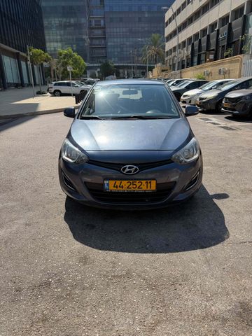 יונדאי i20