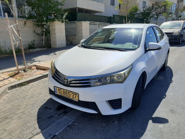 טויוטה קורולה