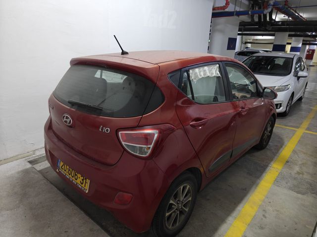 יונדאי i10