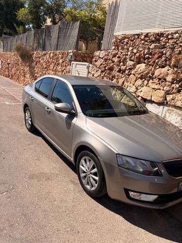 סקודה אוקטביה 