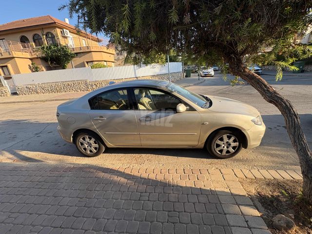 מאזדה 3