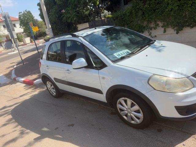 סוזוקי SX4