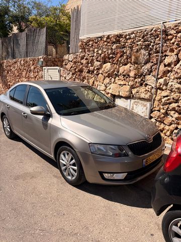 סקודה אוקטביה 