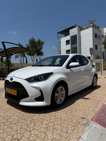 טויוטה יאריס