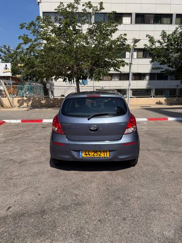 יונדאי i20