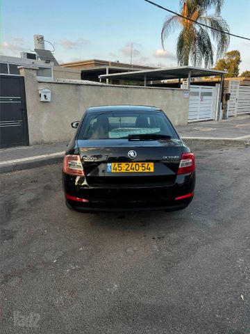 סקודה אוקטביה