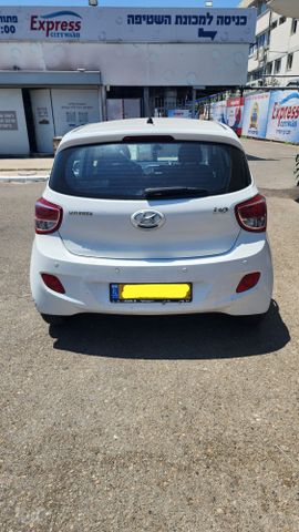 יונדאי i10