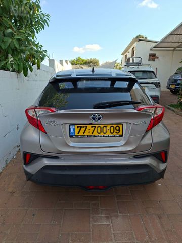 טויוטה C-HR