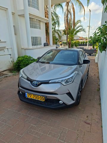 טויוטה C-HR