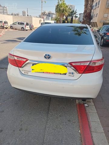 טויוטה קאמרי