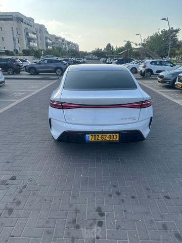 בי.ווי.די סיל