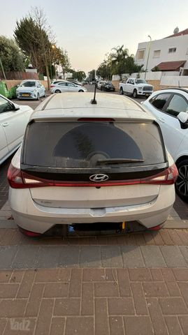 מודעת רכב יונדאי i20