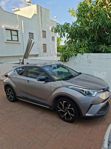 טויוטה C-HR