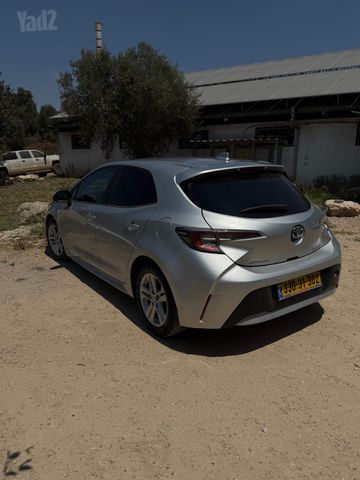 טויוטה קורולה