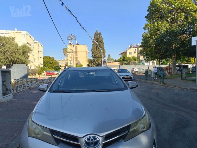 מודעת רכב טויוטה אוריס