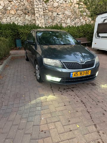 סקודה ראפיד