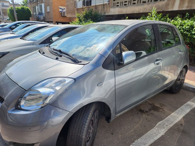 מודעת רכב טויוטה יאריס