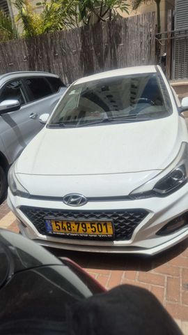 יונדאי i20
