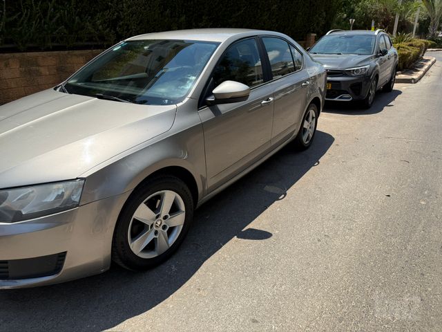 סקודה אוקטביה 