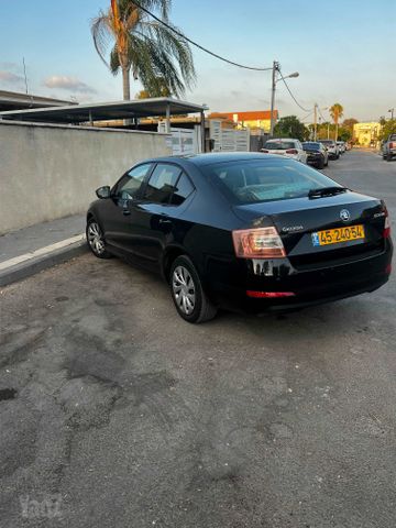סקודה אוקטביה