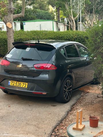 סיאט לאון