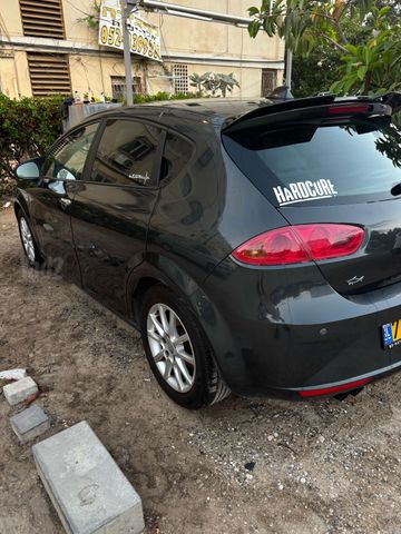 מודעת רכב סיאט לאון