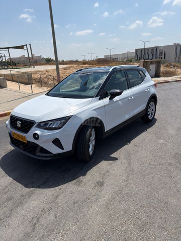 סיאט ארונה