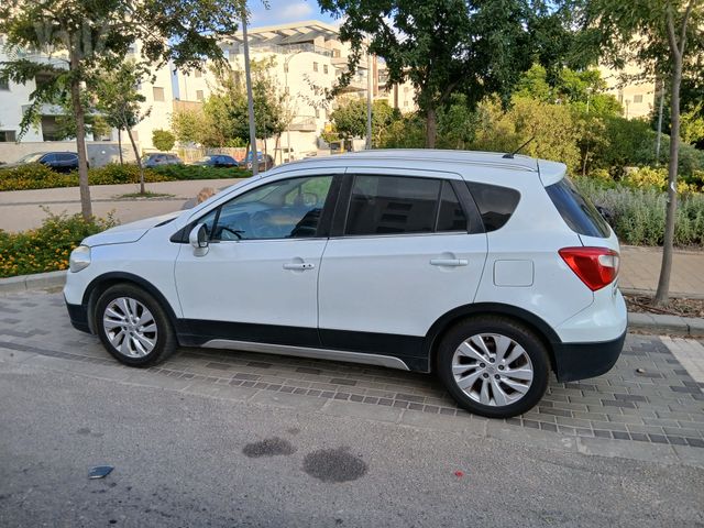 מודעת רכב סוזוקי קרוסאובר