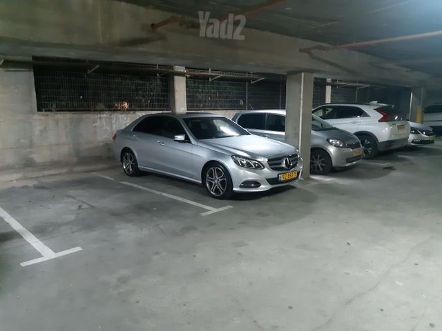 מרצדס-בנץ E-class