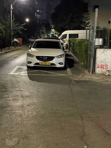 מודעת רכב מאזדה 6