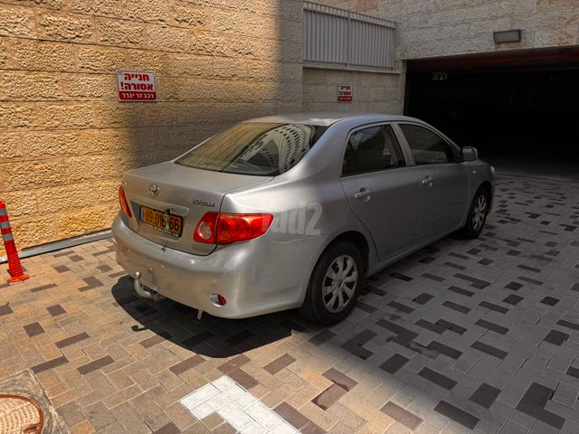 טויוטה קורולה