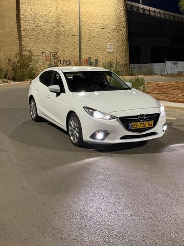 מאזדה 3