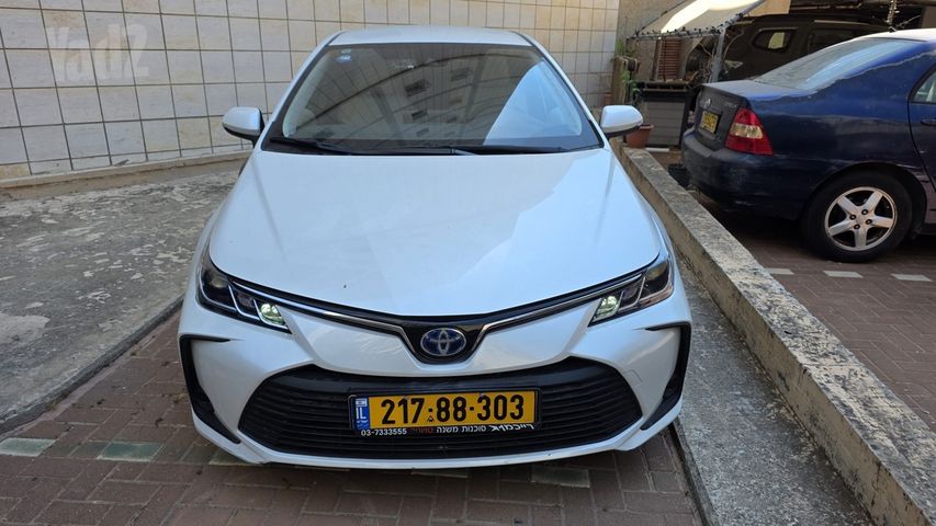 מודעת רכב טויוטה קורולה