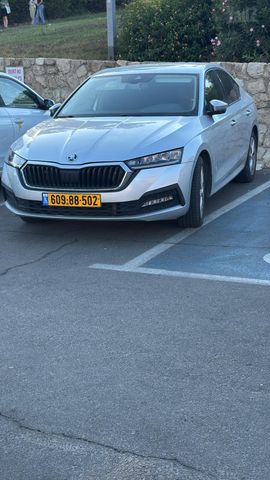 סקודה אוקטביה