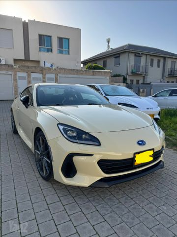 סובארו BRZ