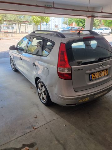 יונדאי i30