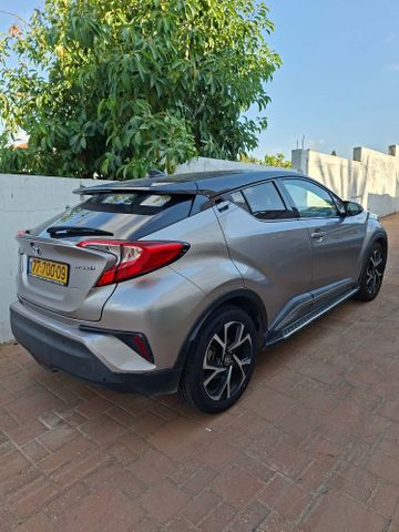 טויוטה C-HR