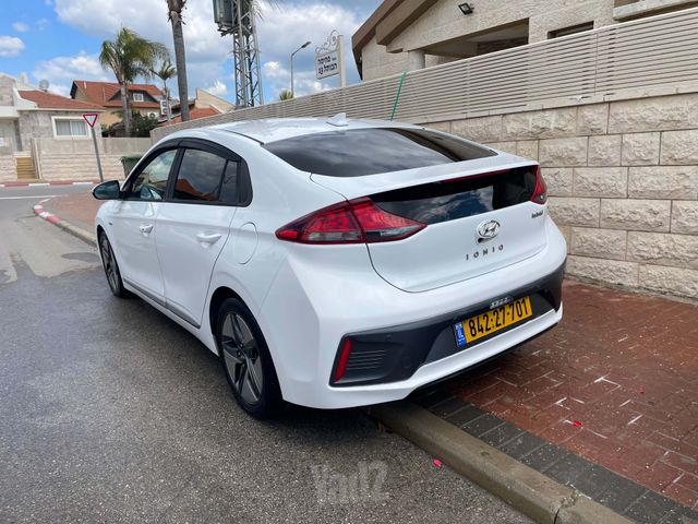יונדאי איוניק