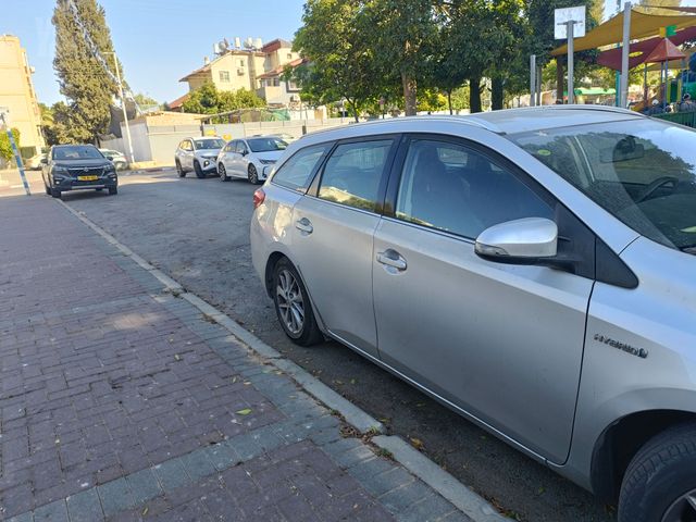 טויוטה אוריס
