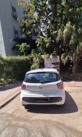 יונדאי i10