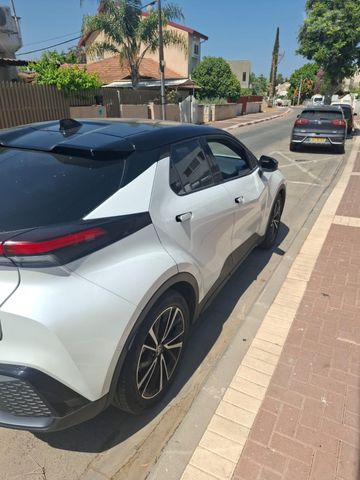 טויוטה C-HR