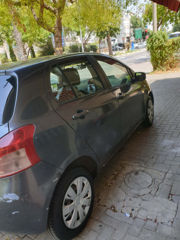 טויוטה יאריס