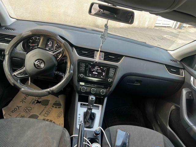 סקודה אוקטביה
