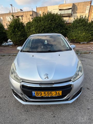 פיג'ו 208