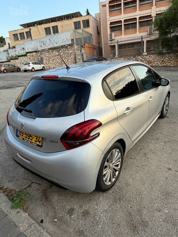 מודעת רכב פיג'ו 208