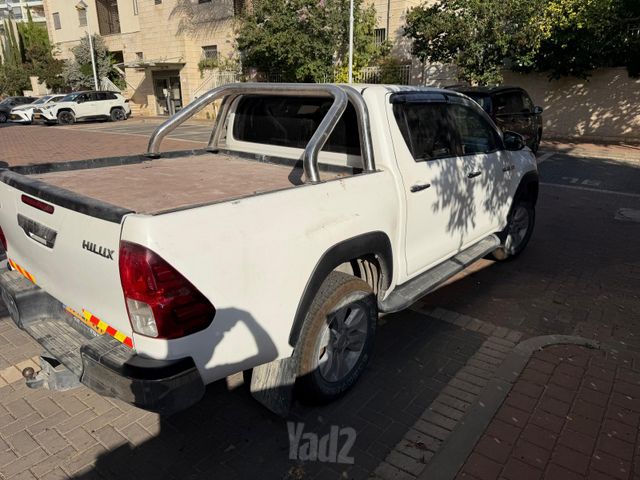 טויוטה היילקס