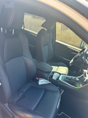 טויוטה RAV4