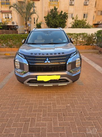 מיצובישי אאוטלנדר